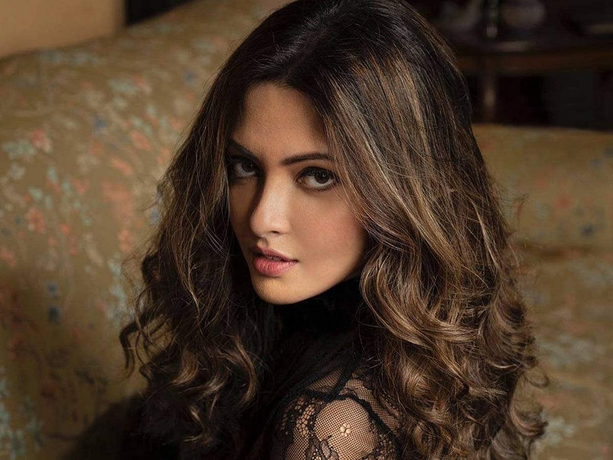 Riya Sen (Image via Filmfare.com)