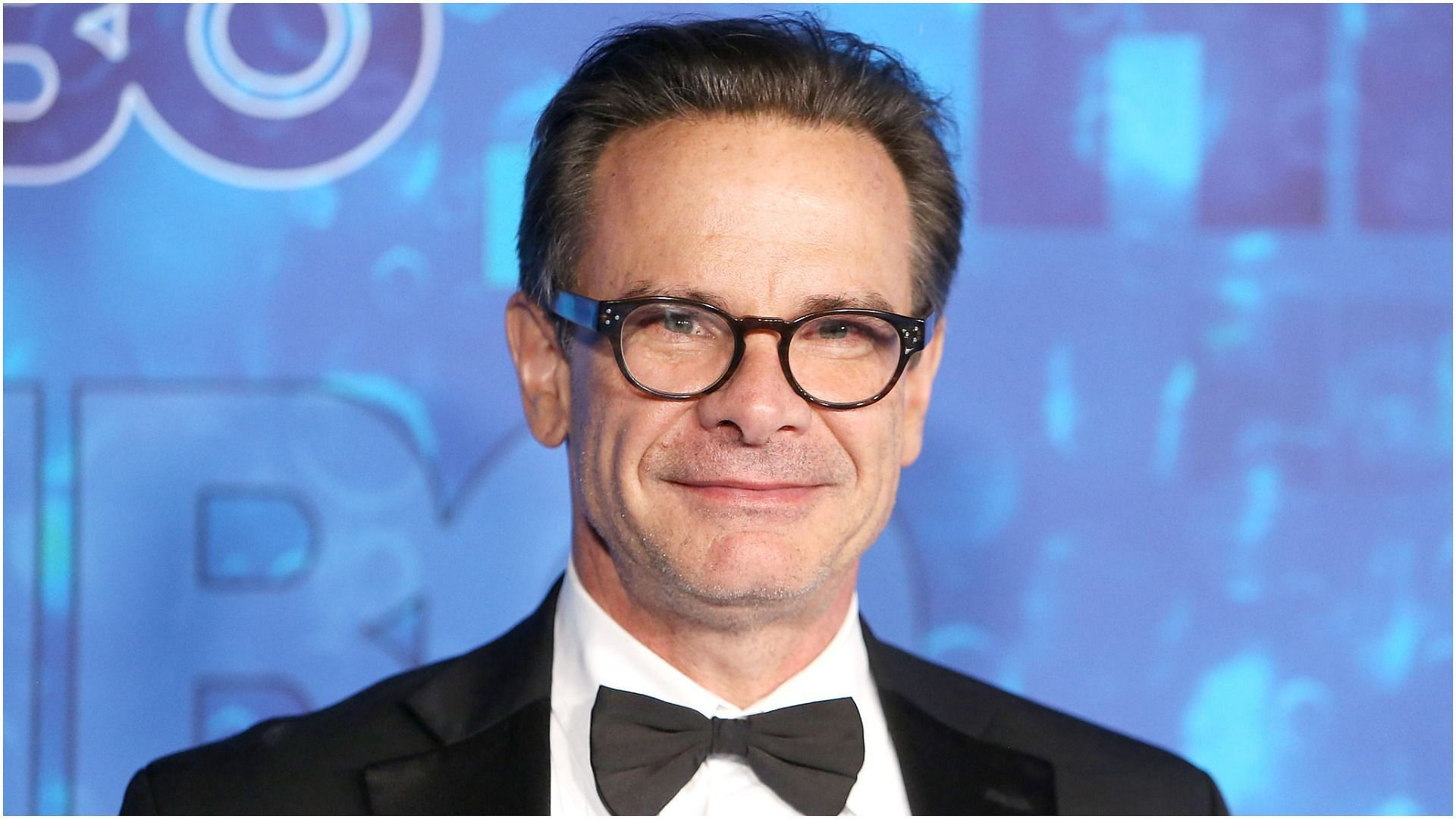 Peter Scolari arrives at HBO&#039;s Post Emmy Awards reception held at The Plaza at the Pacific Design Center on September 18, 2016 in Los Angeles, California. (Image via Getty Images)