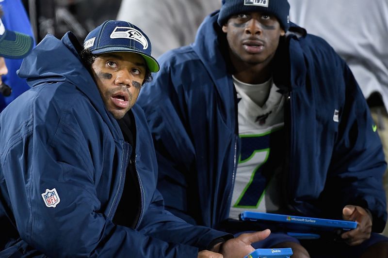 Russell Wilson and Geno Smith in a Seattle Seahawks game