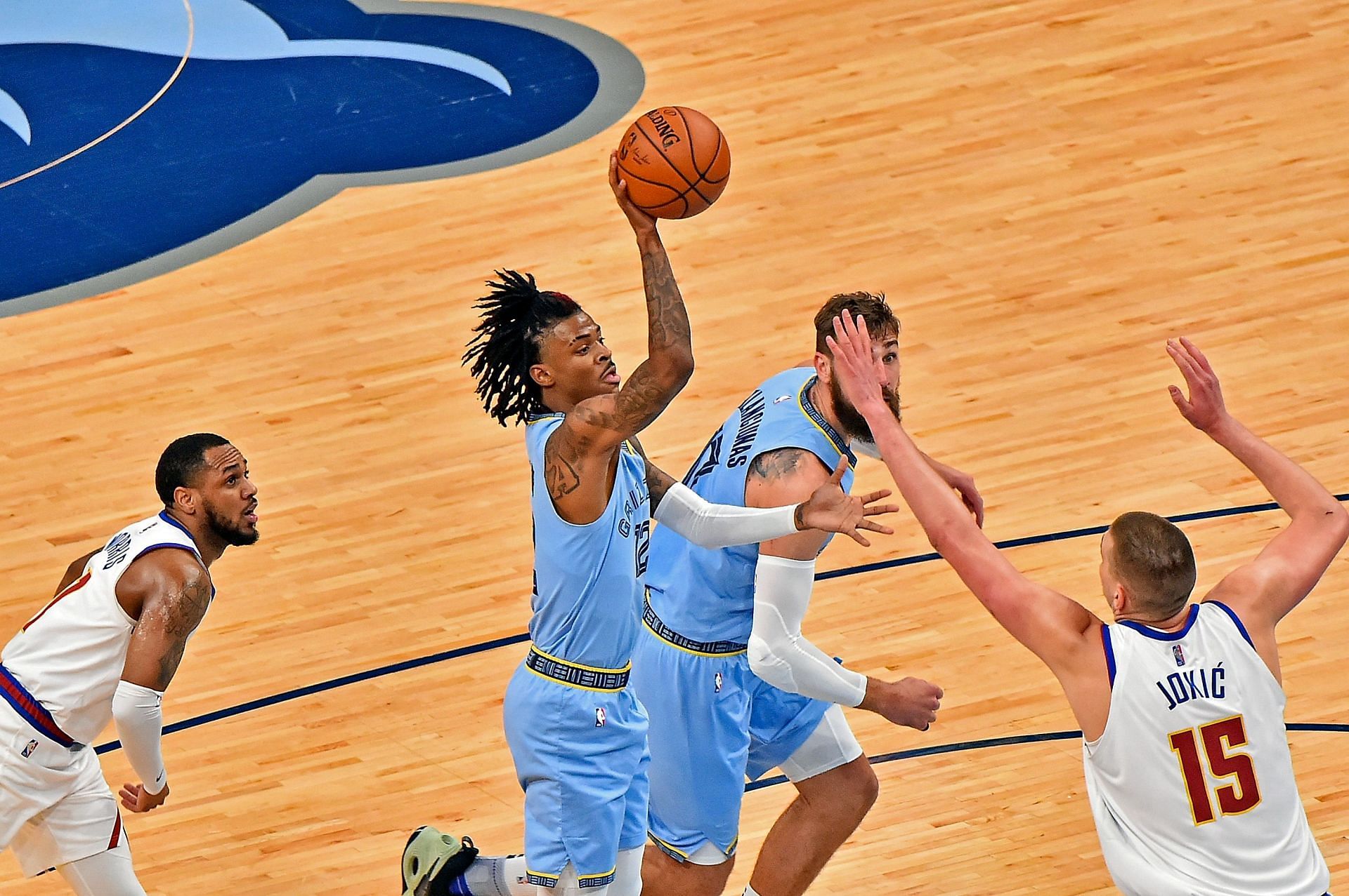 Denver Nuggets will play the Memphis Grizzlies on November 1