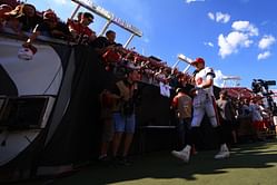 What did Tom Brady offer Buccaneers fan Byron Kennedy in return for 600th TD ball?