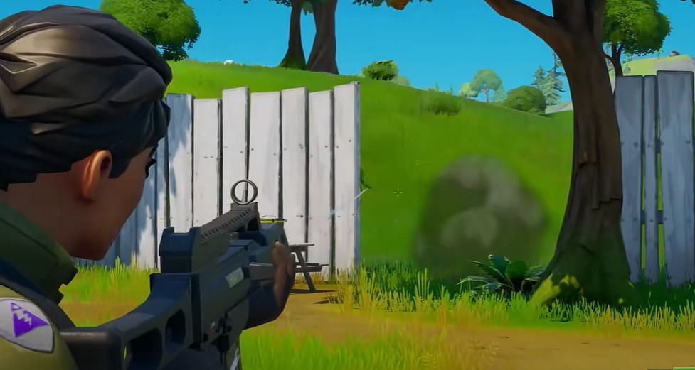Test God Gun used to destroy any target with just one shot (Image via Epic Games)