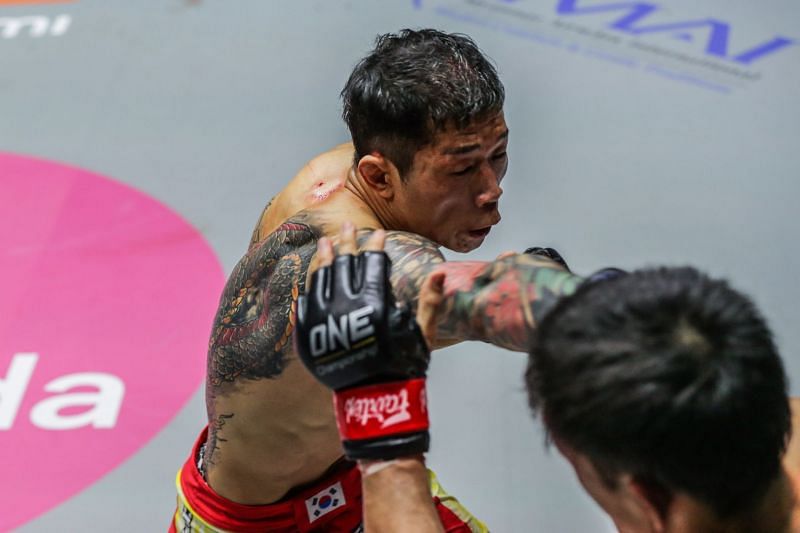 Kim Jae Woong earns top featherweight contender badge