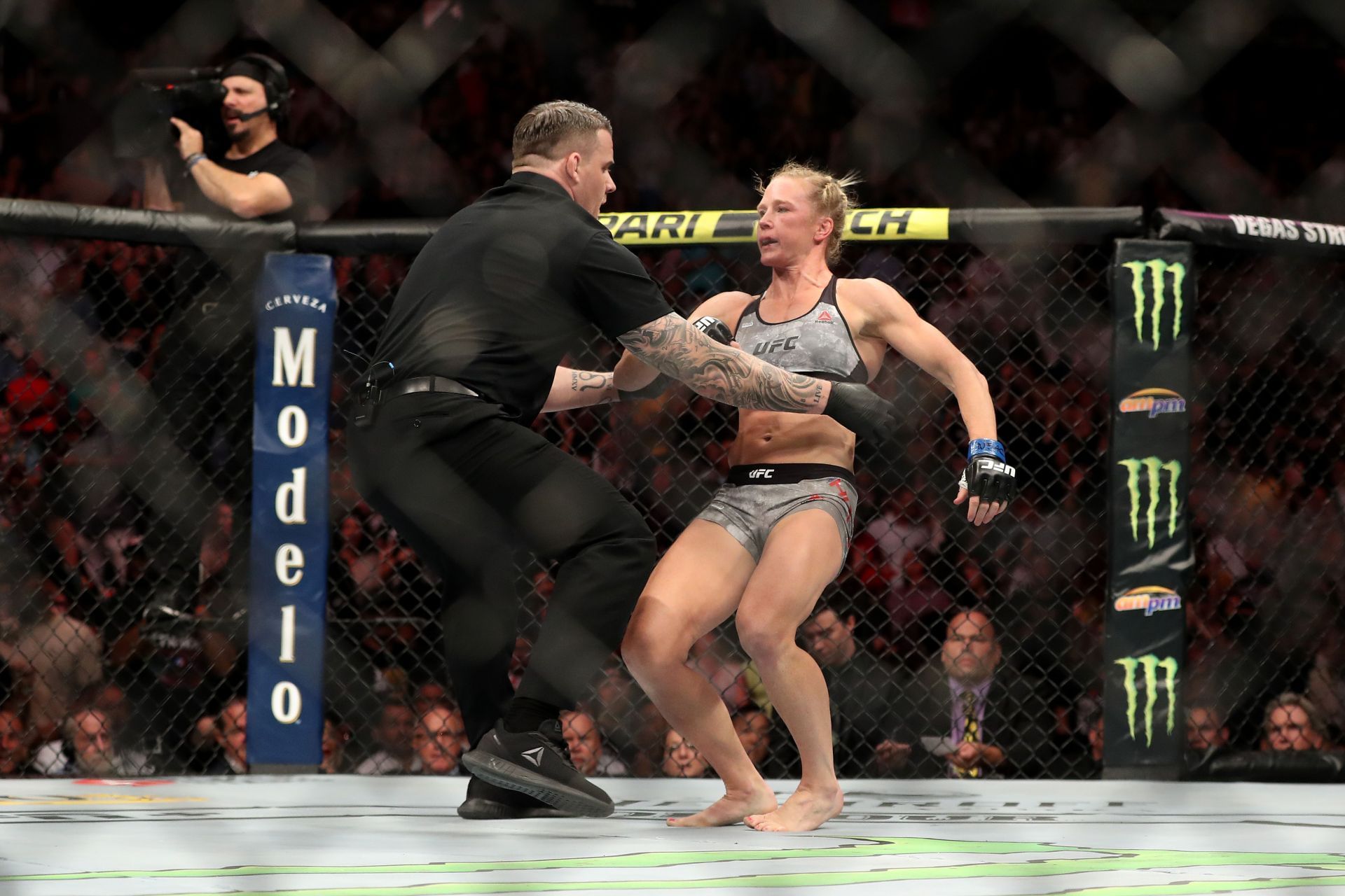 UFC 239 Nunes v Holm