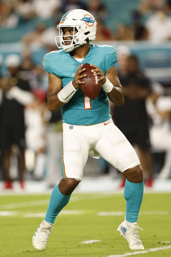 Is Tua Tagovailoa playing tonight vs Ravens in Week 10?