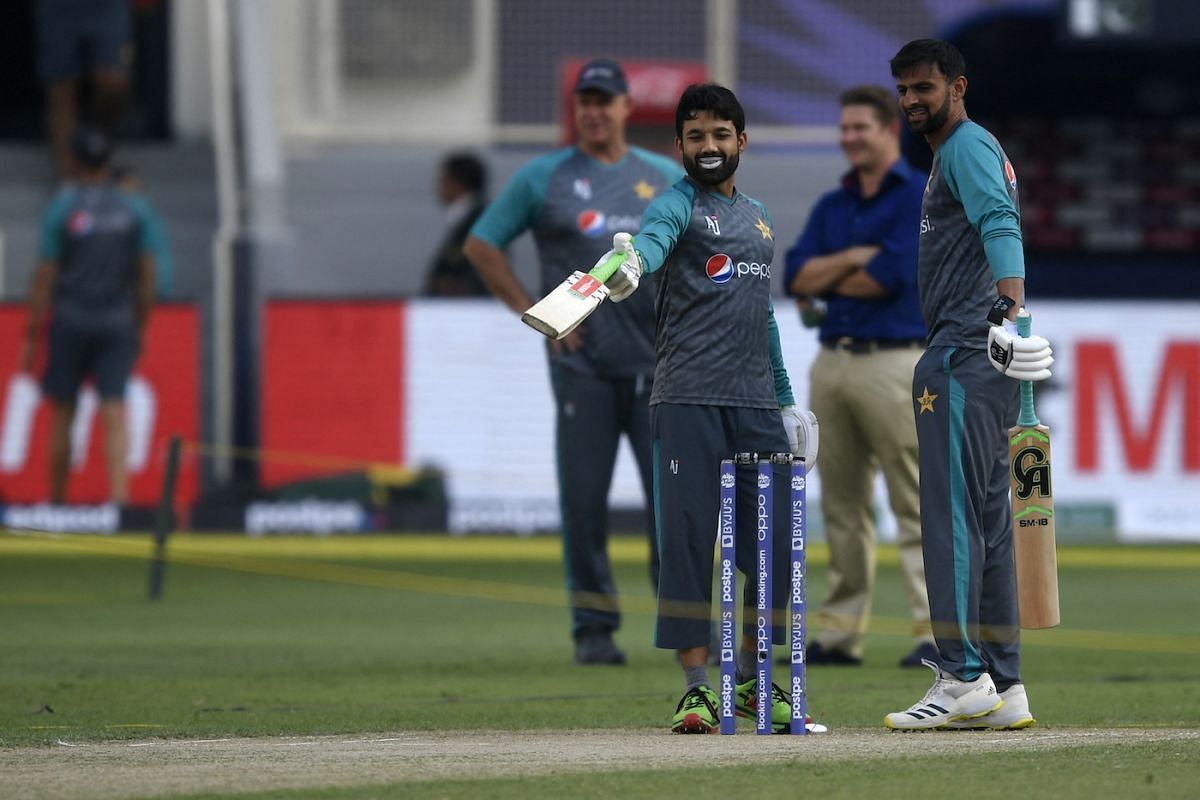 Pakistan cricketer Mohammad Rizwan and Shoaib Malik inspect the wicket (Credit: Getty Images)