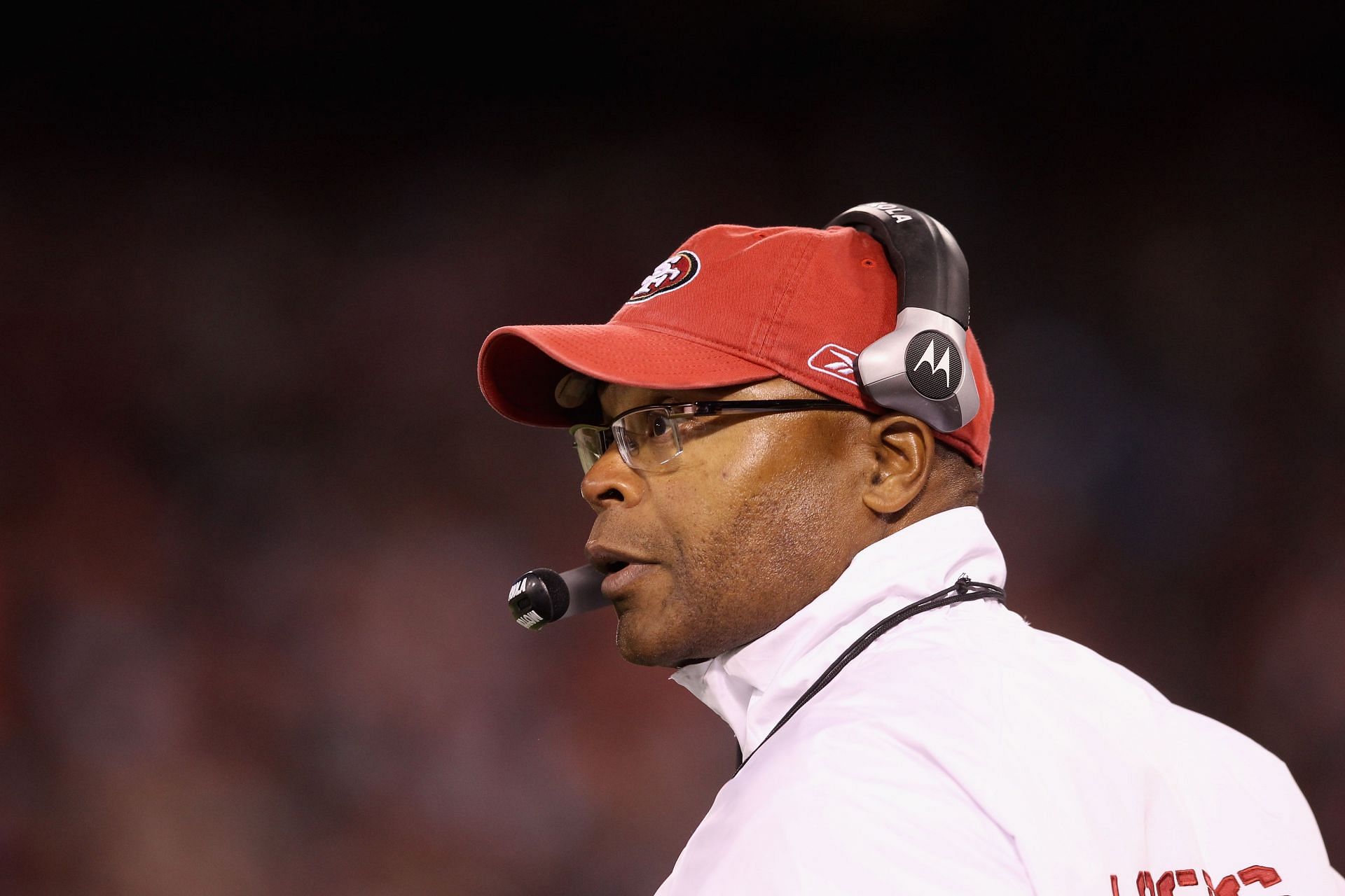 San Francisco 49ers head coach Mike Singletary