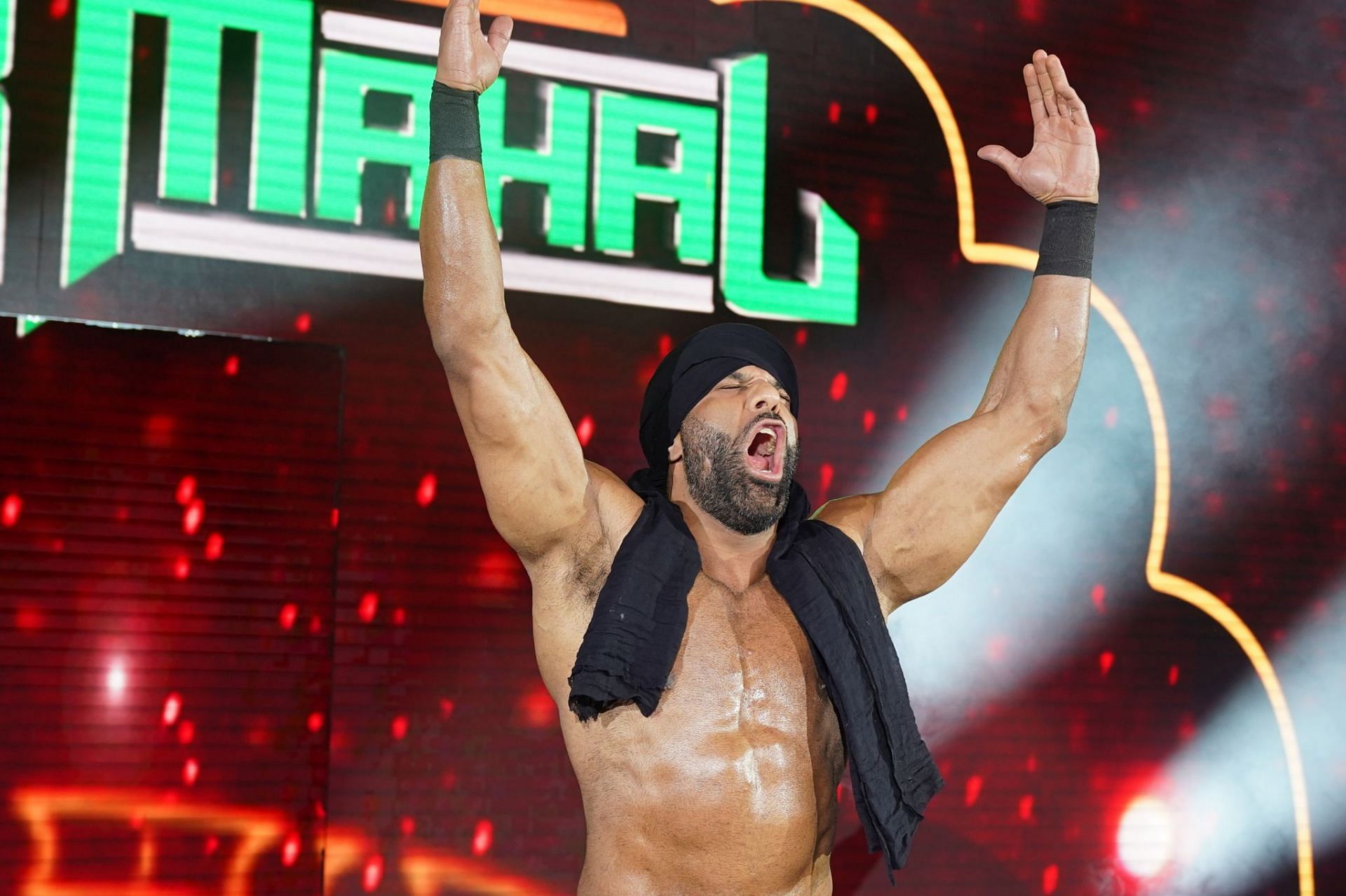 WWE यूके टूर का आखिरी इवेंट मेनचेस्टर में हुआ जिसमें कई जबरदस्त मुकाबले हुए