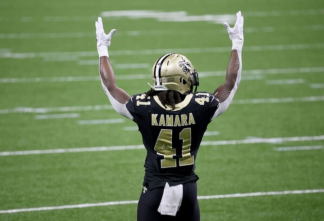 Who has the most touchdowns in a single game in NFL history?