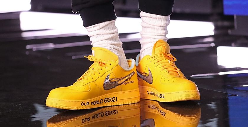 LeBron James pays tribute to Virgil Abloh by giving fans a closer