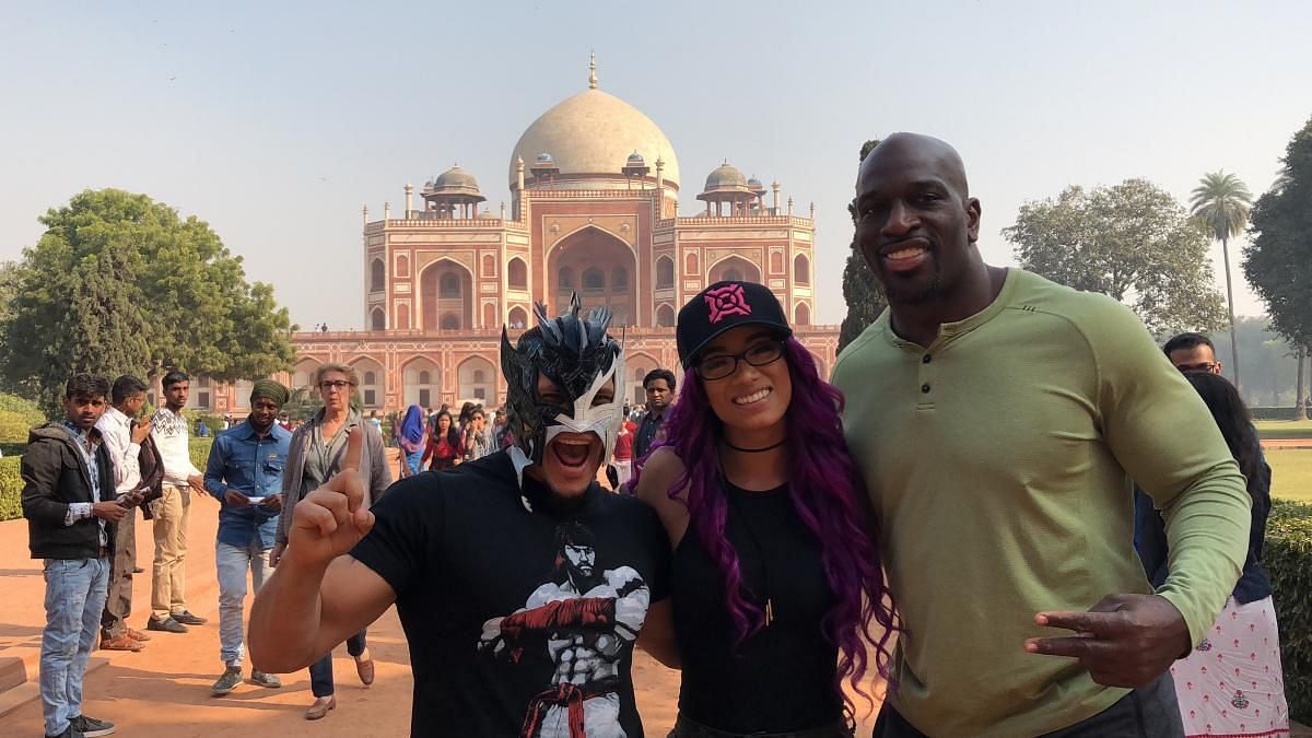 WWE&#039;s Sasha Banks with AEW&#039;s Samuray Del Sol (FKA Kalisto)