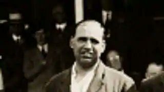दिलावर हुसैन ने 1934 में डेब्यू किया था