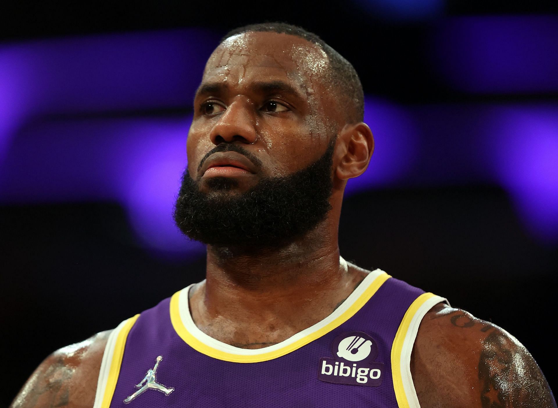LeBron James came up with a power-papcked performance to lift the LA Lakers past the Houston Rocket.s