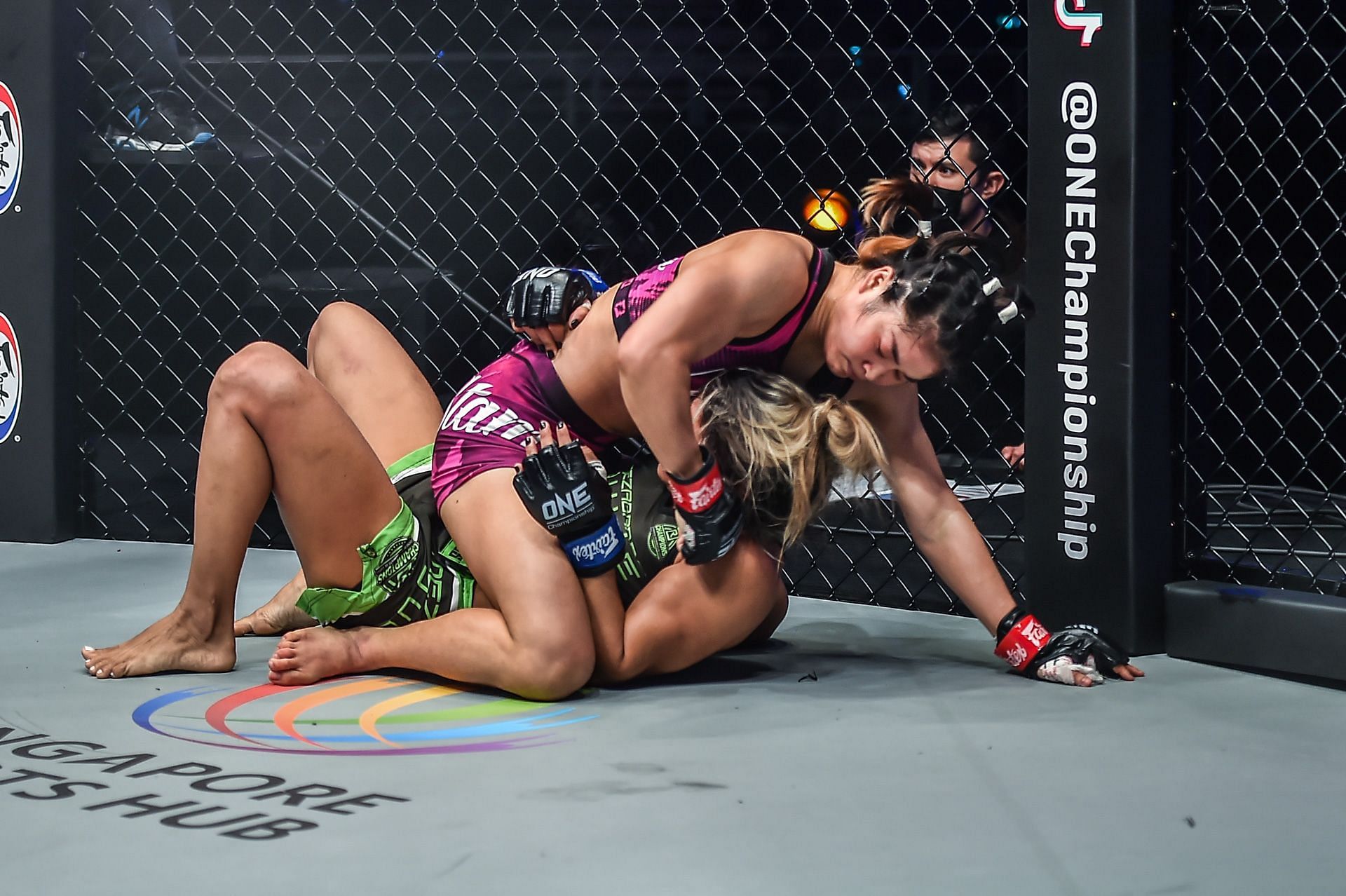 Stamp Fairtex showcased her MMA against Julie Mezabarba