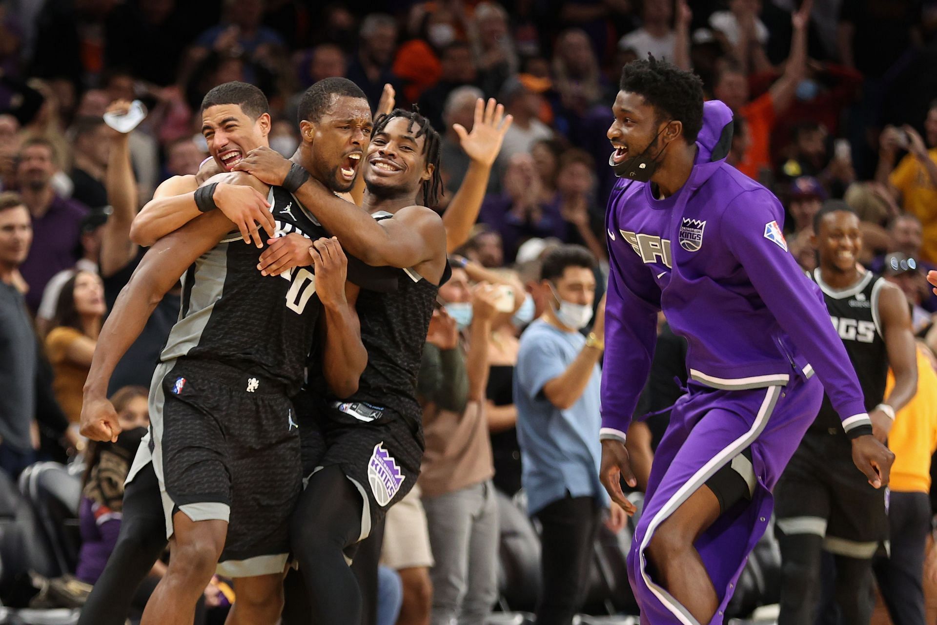 Harrison Barnes celebrate a game-winner at the Sacramento Kings v Phoenix Suns game