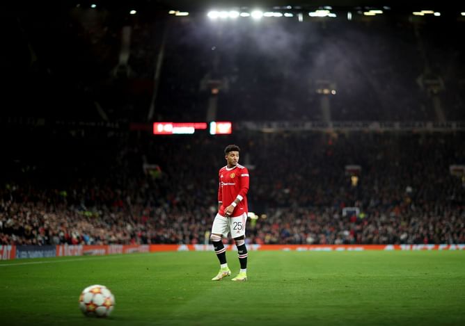 "That's a sackable offence" - Danny Mills slams Manchester United coaches amid rumours that Jadon Sancho could be used as a wing-back