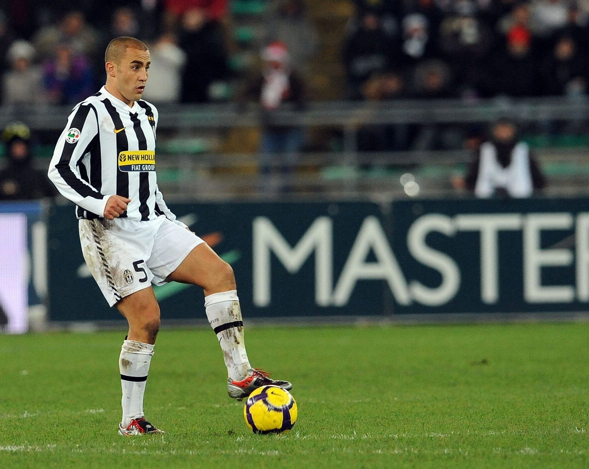 Fabio Cannavaro in action for the Old Lady in a Serie A game against Bari