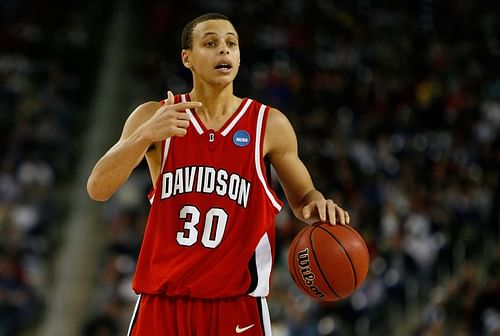 Stephen Curry playing for Davidson College.