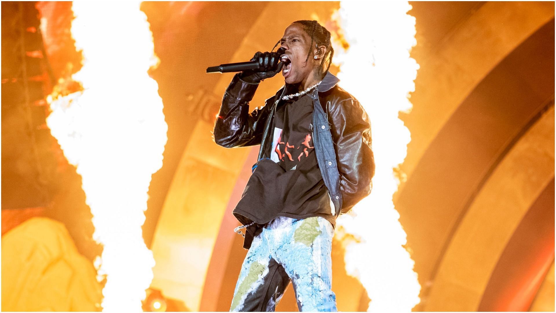 Travis Scott performs during 2021 Astroworld Festival at NRG Park on November 05, 2021 in Houston, Texas (Image via Getty Images)