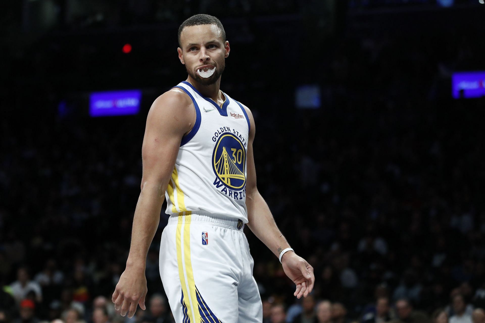Stephen Curry dropped 9 threes against the Brooklyn Nets on November 16