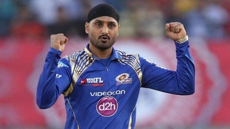 Harbhajan Singh in action for Mumbai Indians (Picture Credits: BCCI)