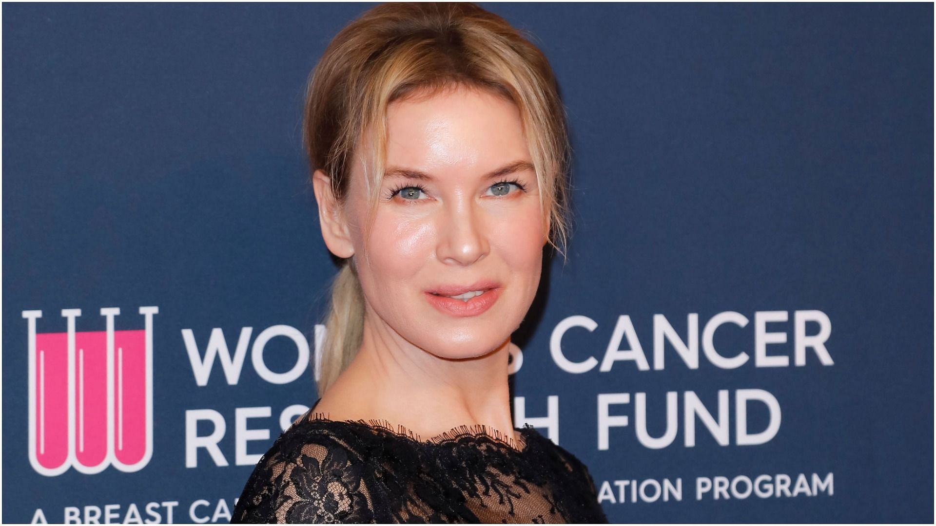 Ren&eacute;e Zellweger attends The Women&#039;s Cancer Research Fund&#039;s Unforgettable Evening 2020 at Beverly Wilshire, A Four Seasons Hotel on February 27, 2020 in Beverly Hills, California (Image via Getty Images)
