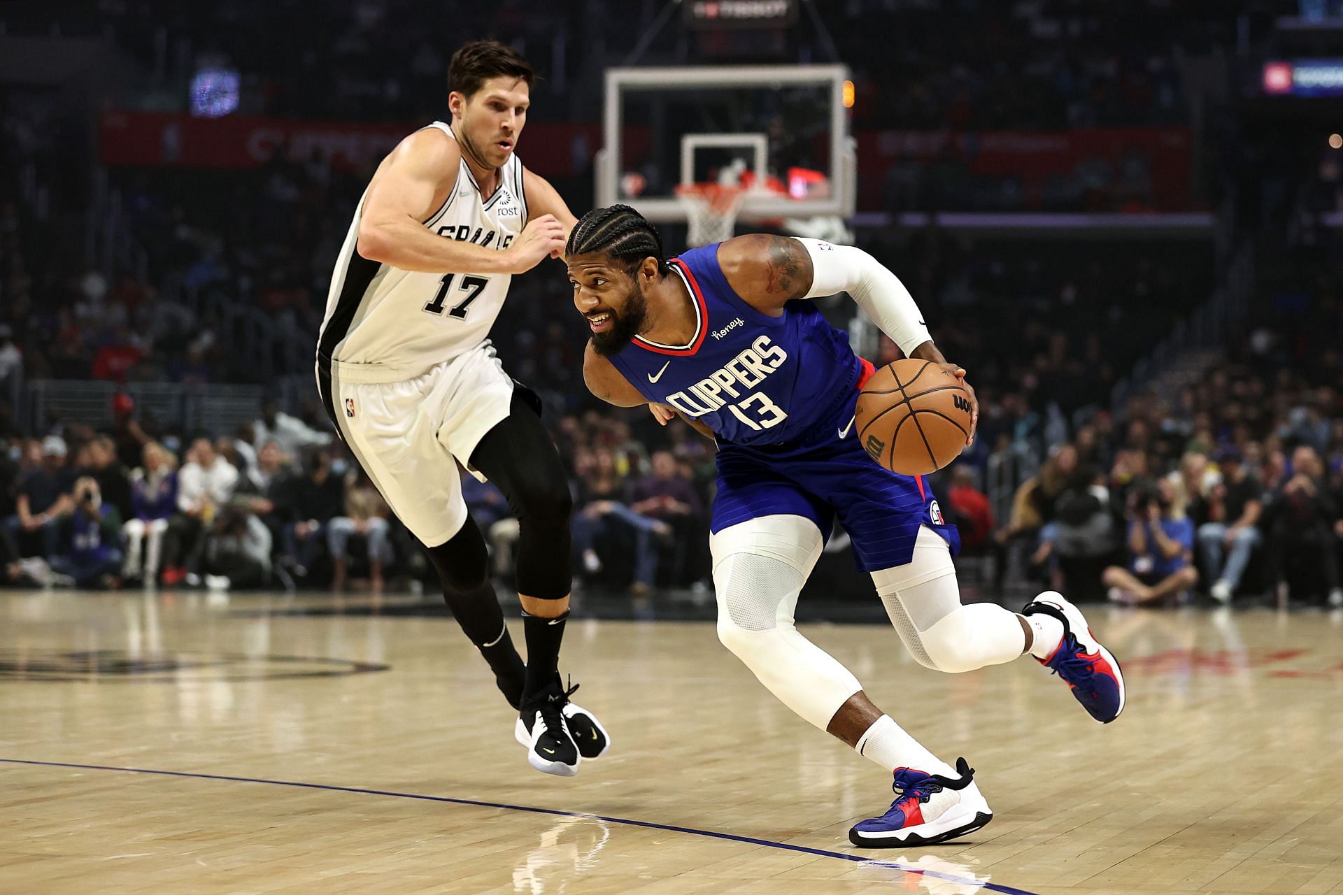 Paul George drives to the rim for the LA Clippers.