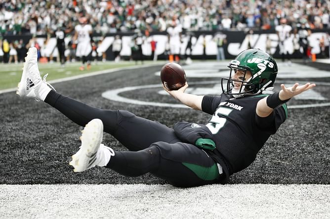 Mike White draft: Which year and round was the QB drafted?