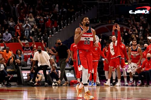 Spencer Dinwiddie #26 of the Washington Wizards celebrates a shot