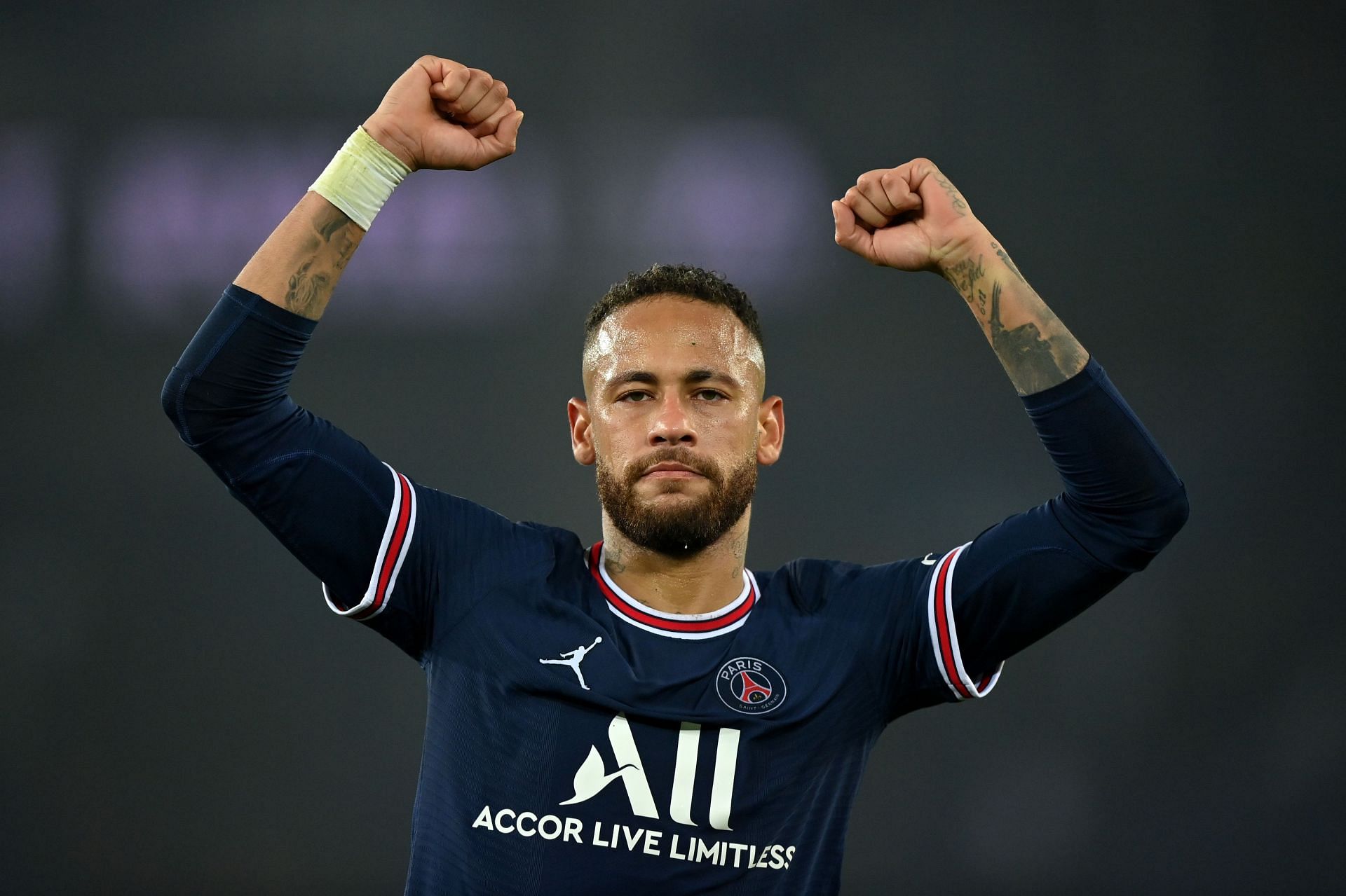 Neymar celebrates PSG's win over Lille OSC - Ligue 1 Uber Eats