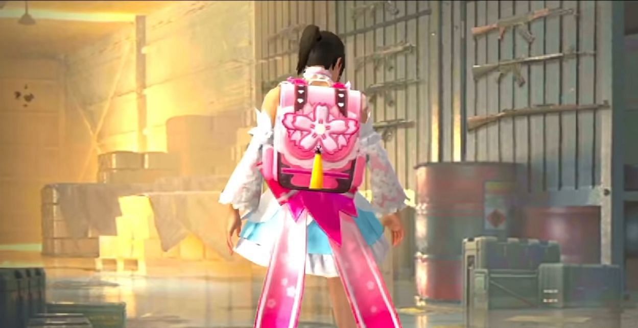 Snow Sakura backpack (Image via Combat Guruji)