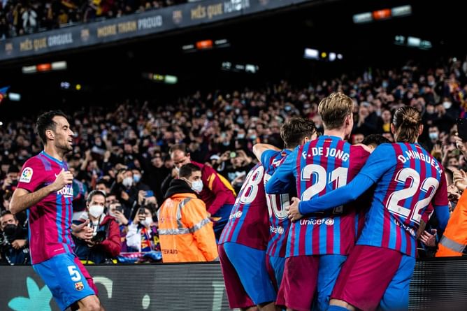 Barcelona 1-0 Espanyol: 5 talking points as Memphis Depay penalty kicks off Xavi era with win | La Liga 2021-22
