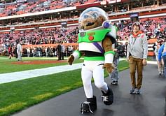 5 best Halloween costumes in the NFL this year ft. Tom Brady and Aaron Rodgers