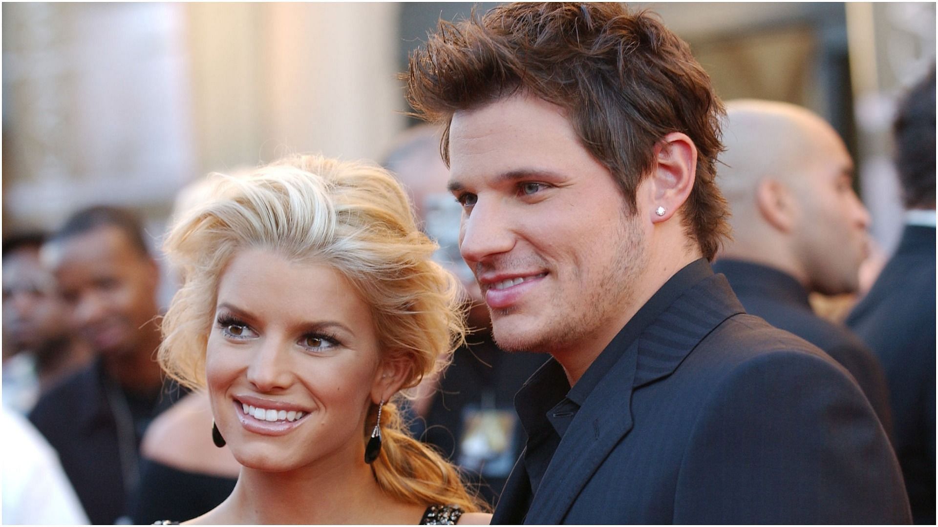 Jessica Simpson and husband Nick Lachey during 32nd Annual American Music Awards (Image via Getty Images)