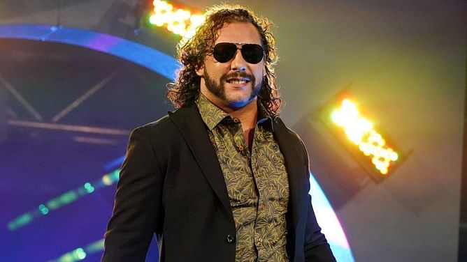 "Hopefully see you here soon" - Top WWE star sends a heartfelt message to Kenny Omega
