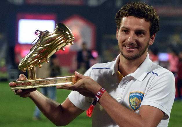 Brazilian playmaker Elano Blumer (Image:ISL)