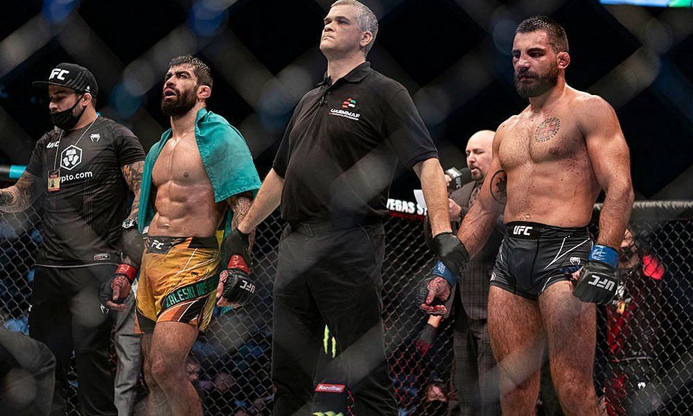 Referee Vyacheslev Kiselev was removed from UFC 267 after a terrible performance in the fight between Elizeu Zaleski dos Santos and Benoit St. Denis