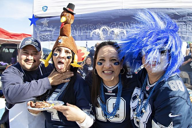 When was the last time the Dallas Cowboys won on Thanksgiving?