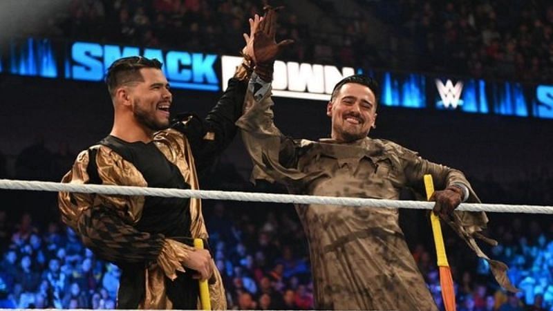 WWE ने 2 बड़े सुपरस्टार्स के नाम बदले हैं