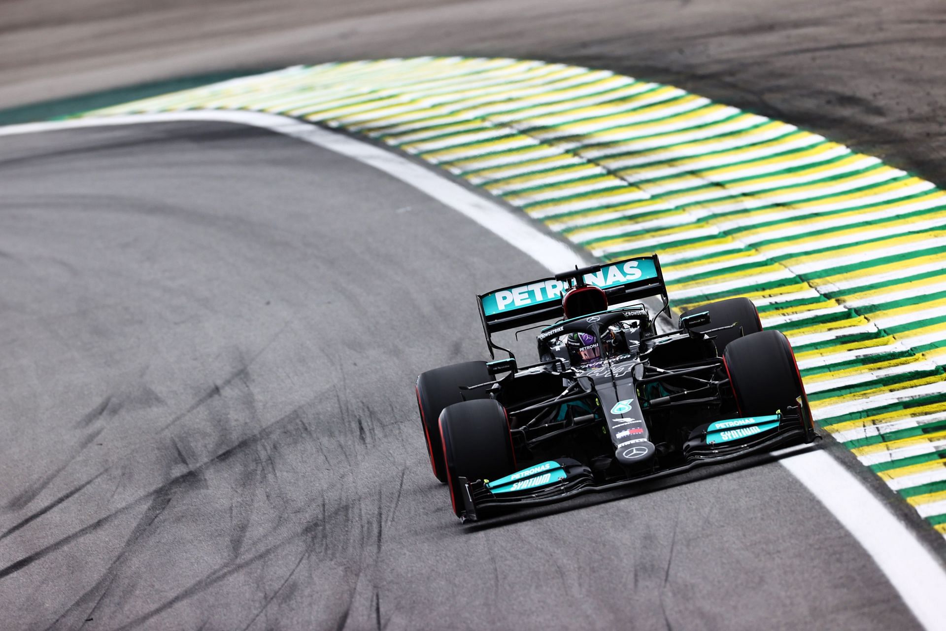 Lewis Hamilton could be staring at disqualification from Brazil Grand Prix qualifying result (Photo by Mark Thompson/Getty Images)