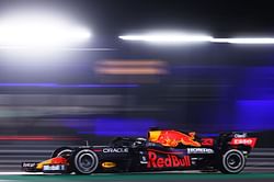 Lewis Hamilton vs. Max Verstappen: Who is leading the championship after Qatar Grand Prix?