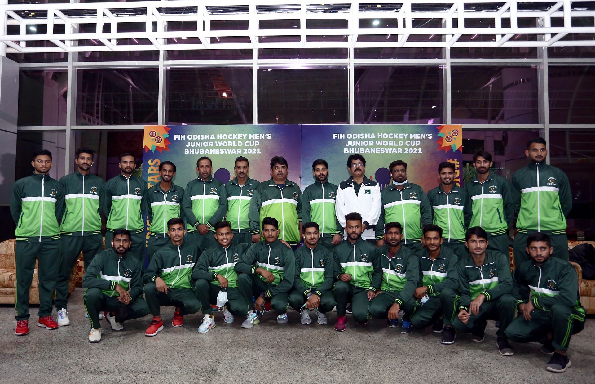The Pakistan junior hockey team poses on arrival at the Bhubaneswar airport. (PC: Hockey India)