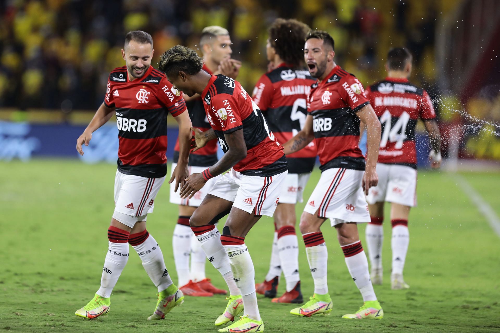 Flamengo will face Chapecoense on Monday