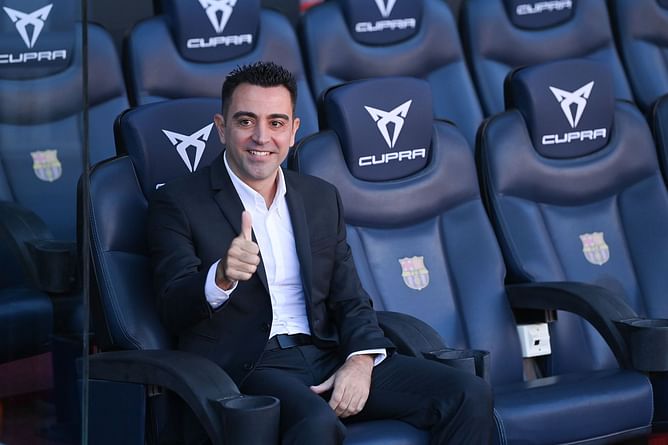Barcelona Transfer News Roundup: Xavi puts Frenkie De Jong up for sale, Club keeping tabs on Chelsea star and more - 16 November 2021