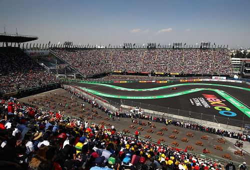 A general view showing Max Verstappen on track during 2019 Mexico GP . (Photo by Clive Mason/Getty Images)