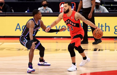 De'Aaron Fox of the Sacramento Kings and Fred VanVleet of the Toronto Raptors