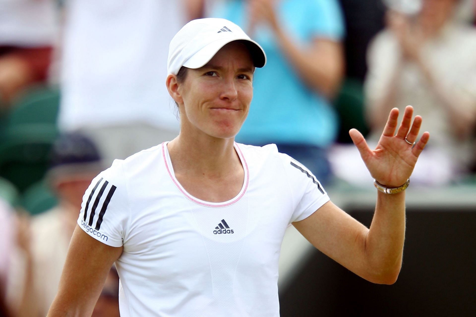 Justine Henin offered a glowing review of Novak Djokovic's personality