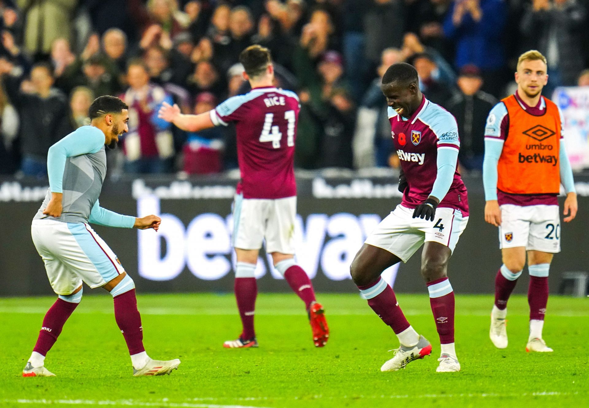West Ham defeated Liverpool to end their unbeaten run