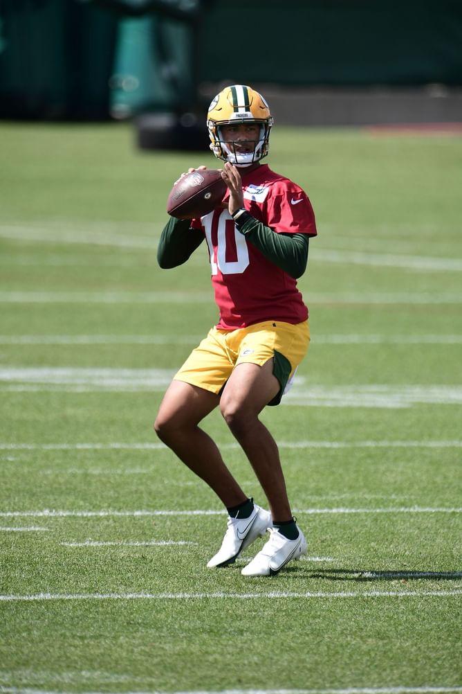 "A little shocked" - Packers QB Jordan Love shares his thoughts on Aaron Rodgers' COVID drama