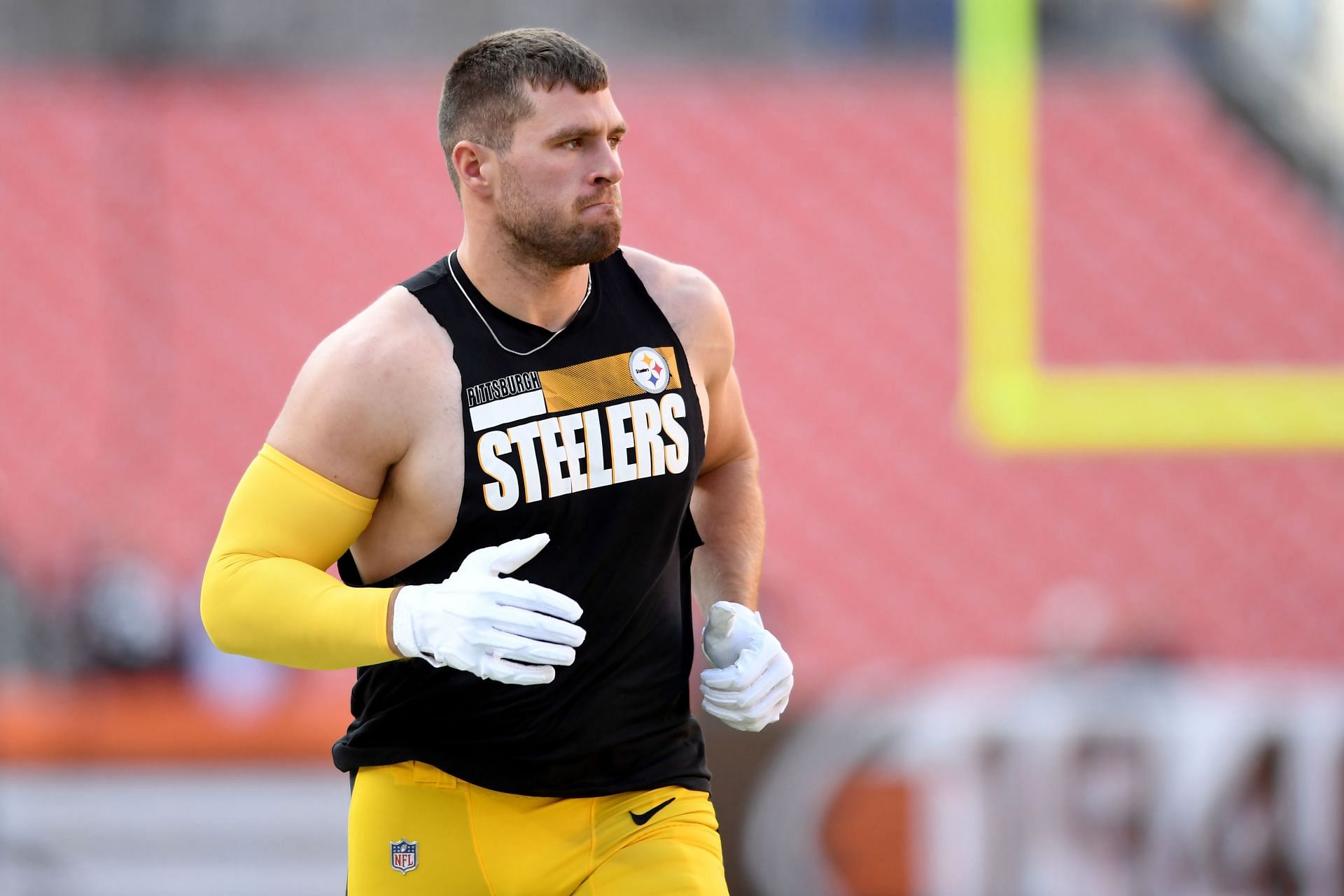 The increasingly desperate Steelers will have to make do without Watt (Photo: Getty)